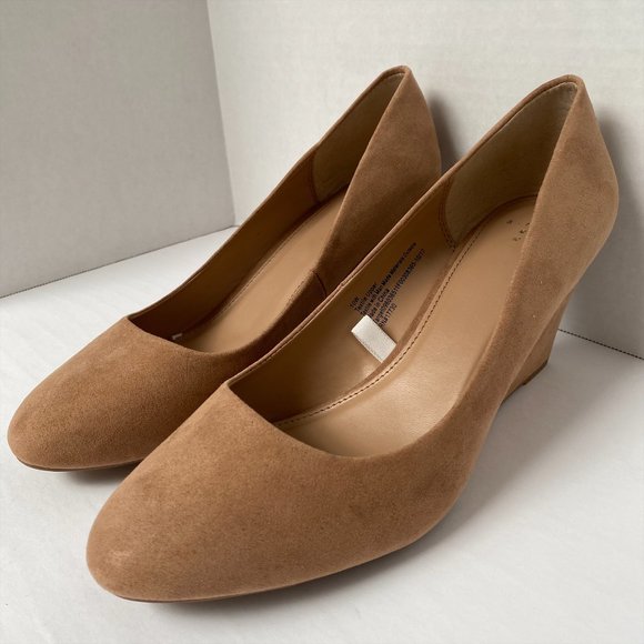 A.N.D EA WY NUDE FAUX SUEDE HEELS PUMPS IN SIZE 10 - Picture 4 of 7